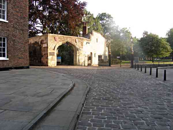 Looking past the West End of the Minster towards Deans Park..