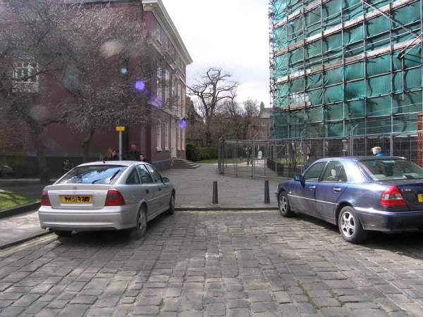 Heading round the Minster east end towards the Minster south door.