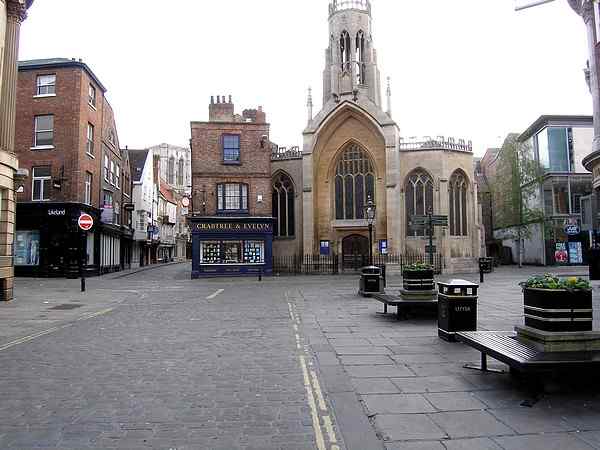Looking towards Stonegate.