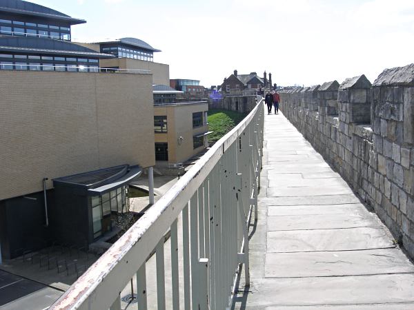 Looking towards Tofts Tower, the most westerly point of the Bar Walls.