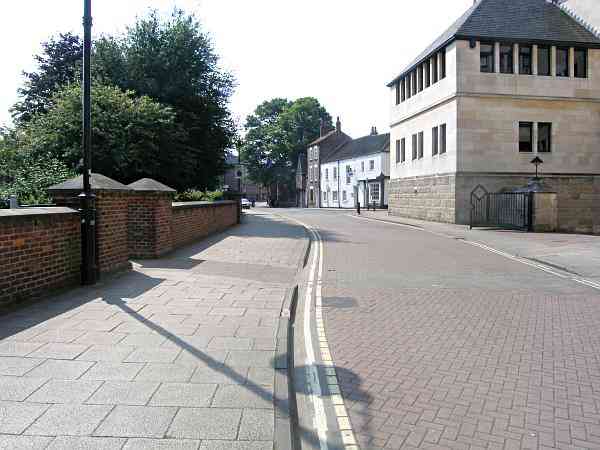 Looking towards North Street.